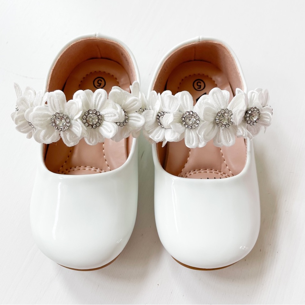 WK White PAT Baby Dress Shoes with Floral Strap K03-9IS